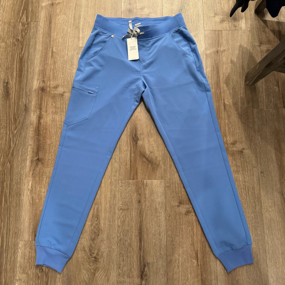 Women’s Figs Scrub Pants - brand new with tags - Medium sized - listed price/OBO